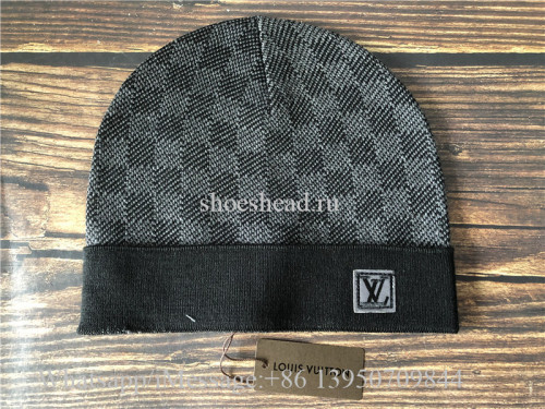 Louis Vuitton Petit Damier Hat NM