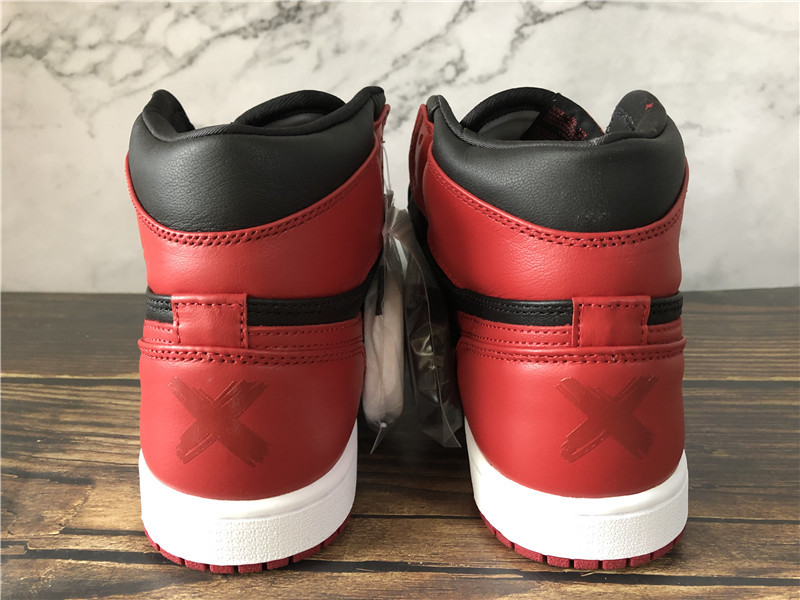 Air Jordan 1 Retro High XX Banned