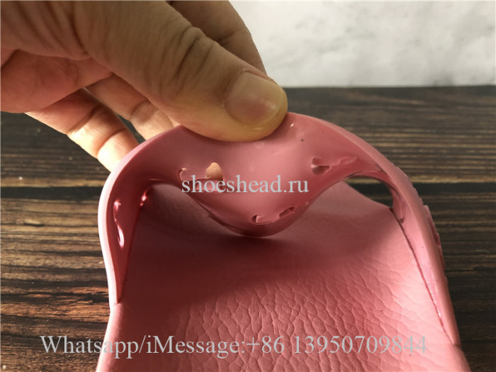 Gucci Rubber Cutout Slide Pink