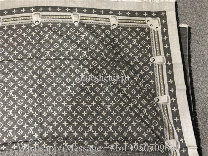 Louis Vuitton Grey Scarf