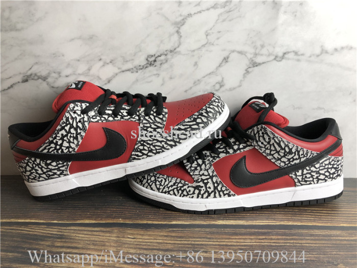Supreme × Nike SB Dunk Low Red Cement