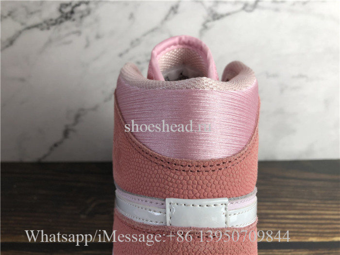 Air Jordan 1 Mid WMNS Digital Pink