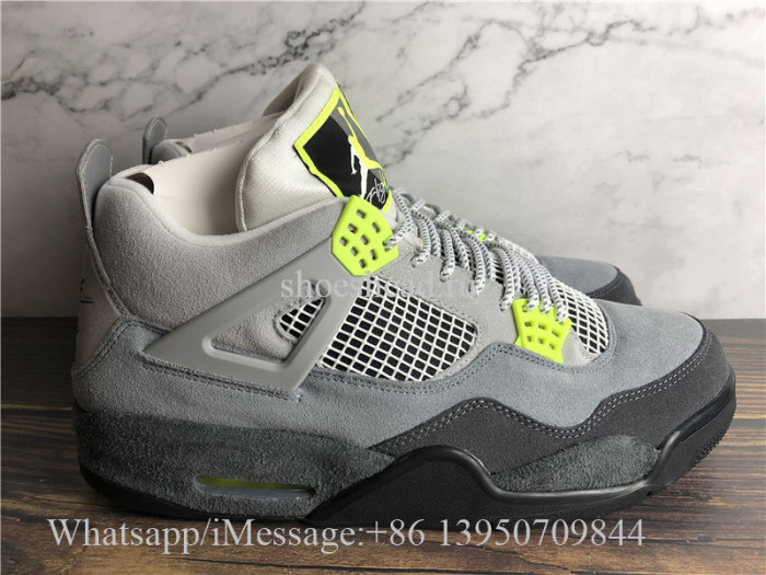 Air Jordan 4 SE Neon