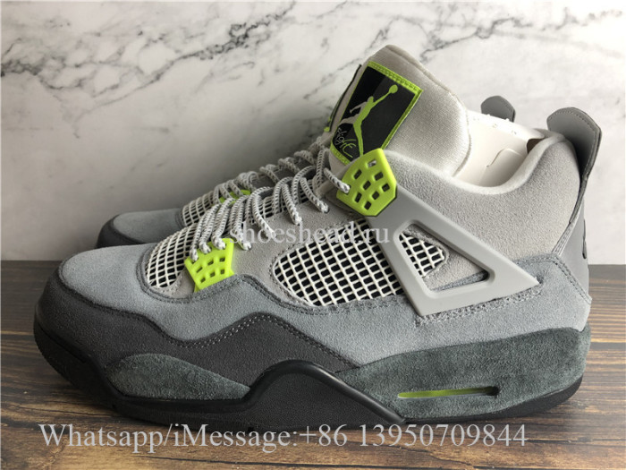 Air Jordan 4 SE Neon
