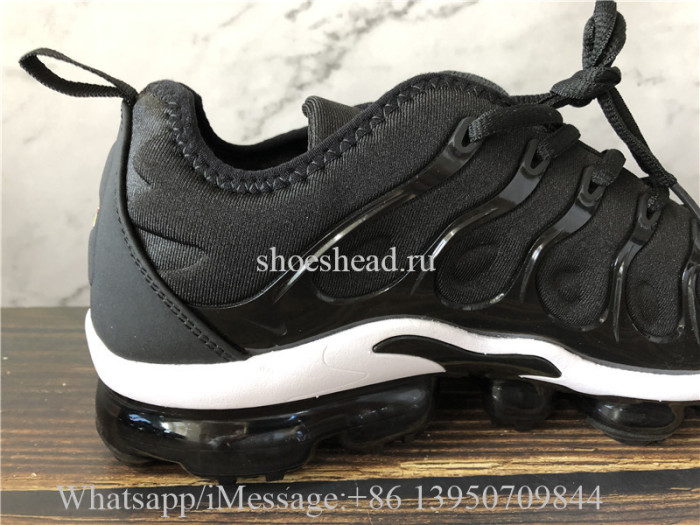 Nike Air VaporMax Plus Black White