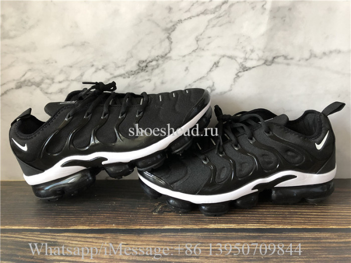 Nike Air VaporMax Plus Black White