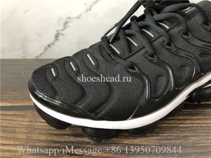Nike Air VaporMax Plus Black White