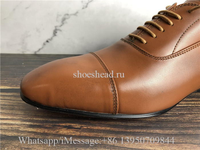 Christian Louboutin Dess Shoes Loafer Tan