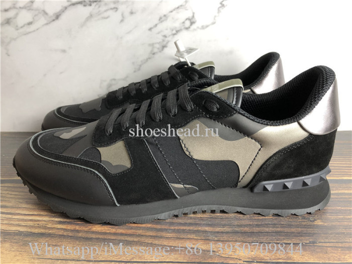 Valentino Garavani Rockrunner Sneakers Black Golden