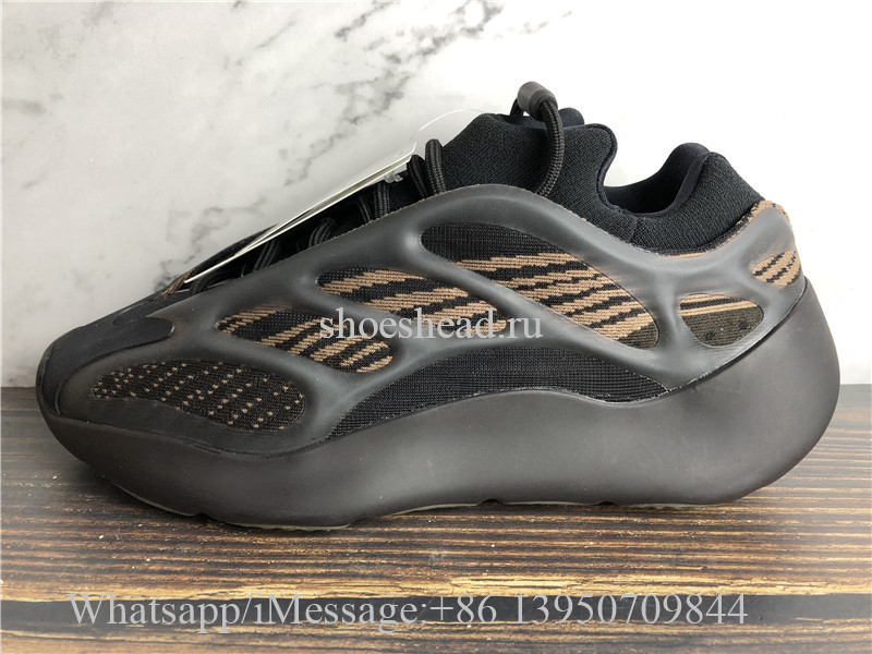 Adidas Yeezy 700 V3 Clay Brown