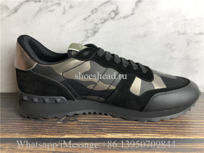 Valentino Garavani Rockrunner Sneakers Black Golden