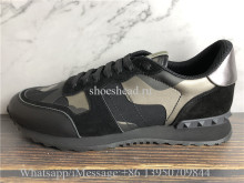 Valentino Garavani Rockrunner Sneakers Black Golden