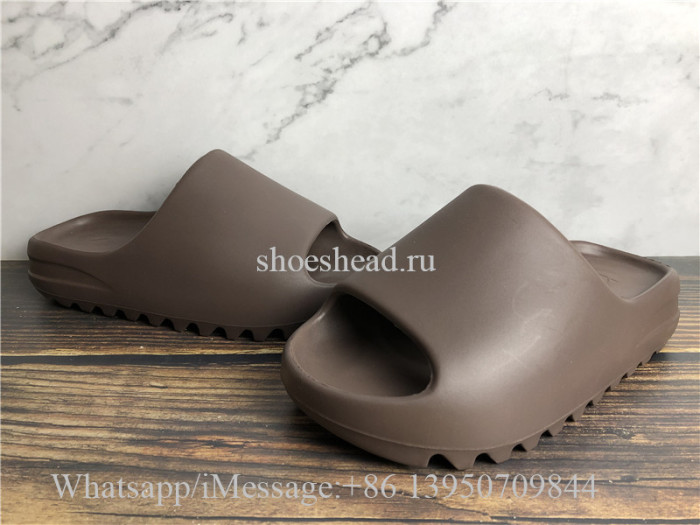 Yeezy Slide Soot G55495