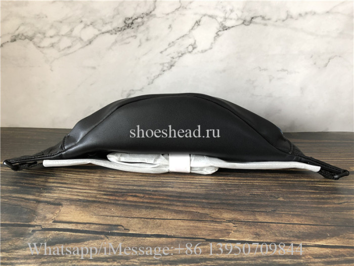 Original Louis Vuitton Discovery Bumbag M44388