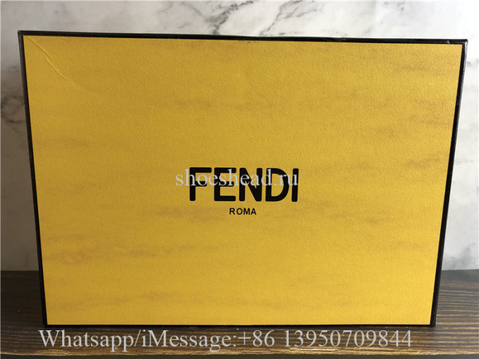 Original Fendi Iconic Large Baguette Bag Beige Woven Straw FF Clasp