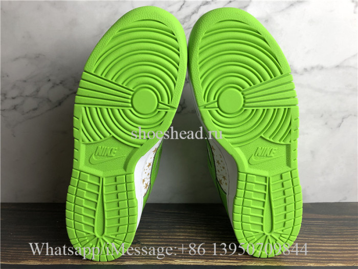 Nike SB Dunk Low Supreme Stars Mean Green