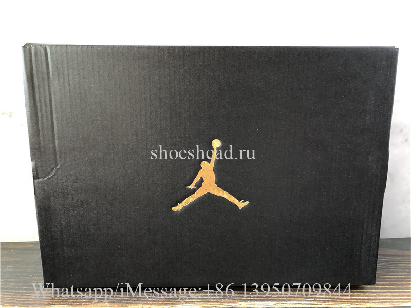 Air Jordan 1 WMNS Mid Atomic Apricot Orange