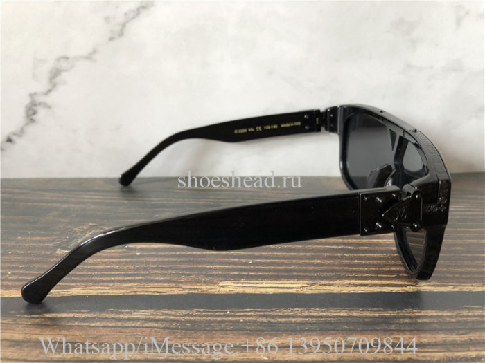 Louis Vuitton Sunglasses 10