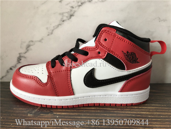 Kid Air Jordan 1 Retro High Chicago Child Sneaker