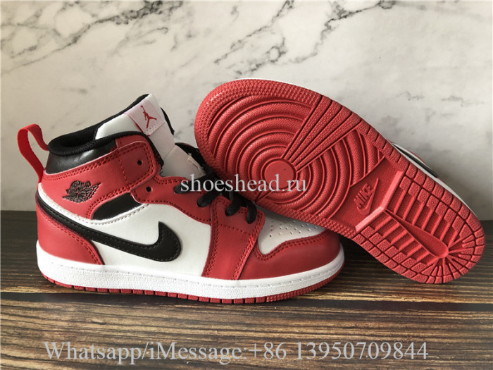 Kid Air Jordan 1 Retro High Chicago Child Sneaker