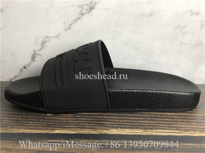 Gucci Pursuit Logo Rubber Pool Slides Black