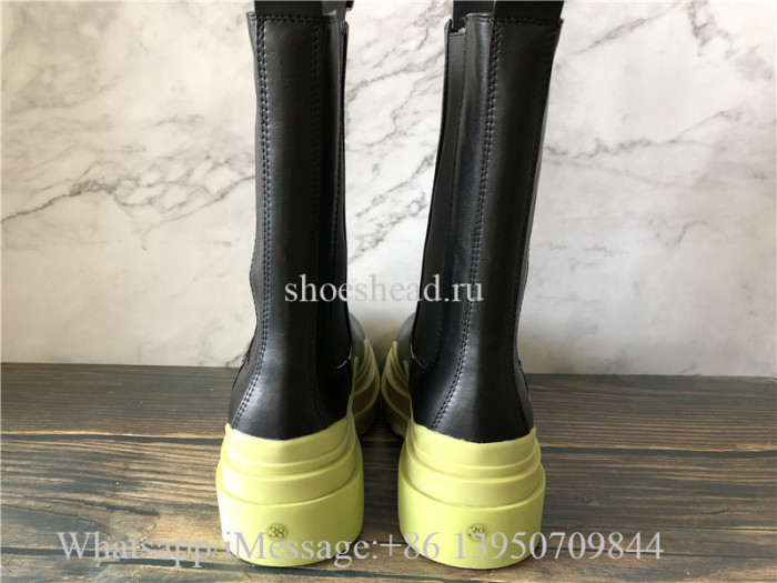 Bottega Veneta Women's Black Bv Tire Leather Chelsea Boots