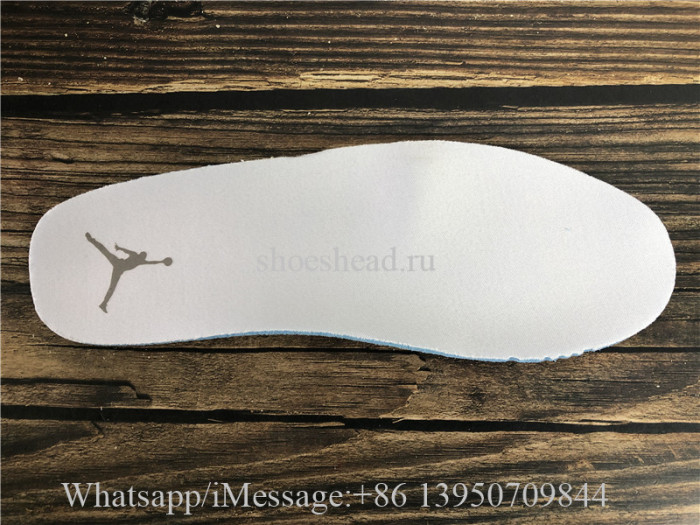 Air Jordan 1 Retro Mid Linen College Grey