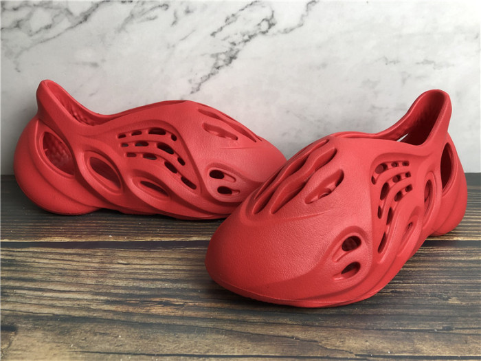 Adidas Yeezy Foam Runner Vermillion CW3355