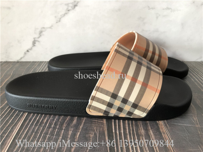 Burberry Furley Vintage Check Slides