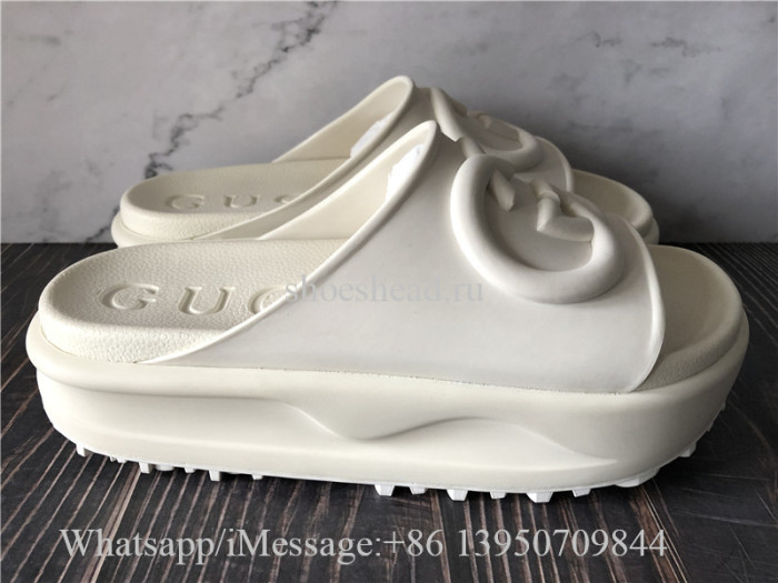 Gucci Women's Slide Sandal With Interlocking G White