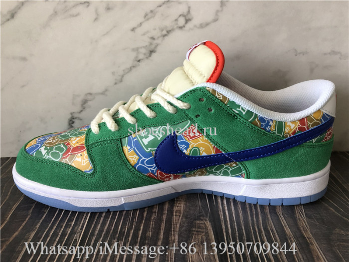 Nike Dunk Low Foam Finger