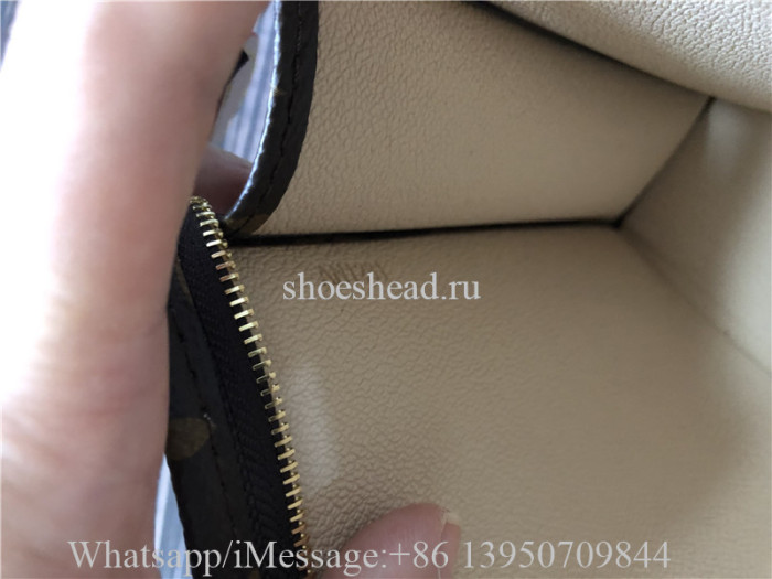 Original Quality Louis Vuitton Messenger bag M47542