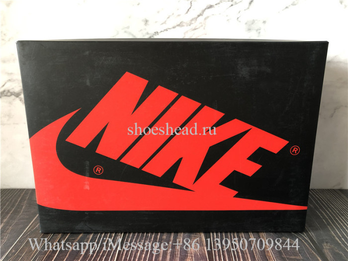 Air Jordan 1 Retro Low Black Toe 2023