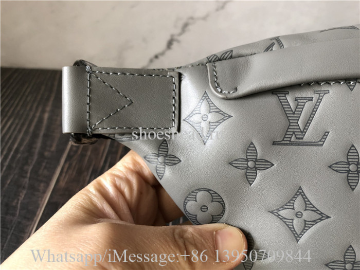 Original Louis Vuitton Discovery Bumbag M46108
