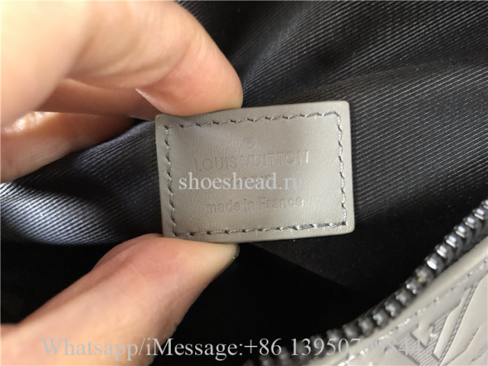 Original Louis Vuitton Discovery Bumbag M46108