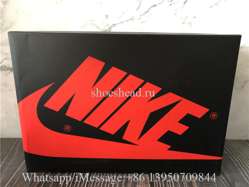 Air Jordan 1 Retro Low Chicago