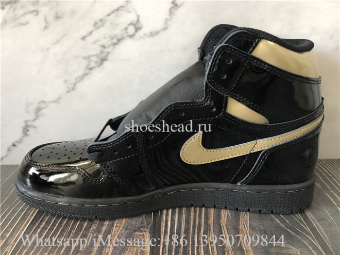 Air Jordan 1 Retro High Black Metallic Gold