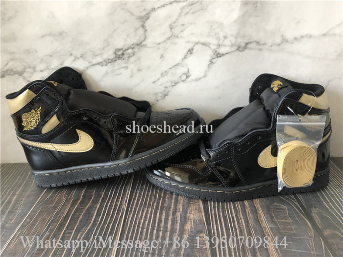 Air Jordan 1 Retro High Black Metallic Gold