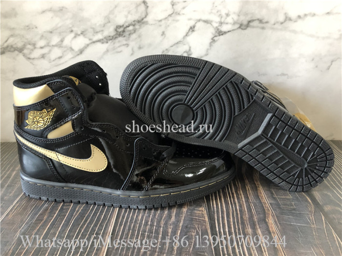 Air Jordan 1 Retro High Black Metallic Gold