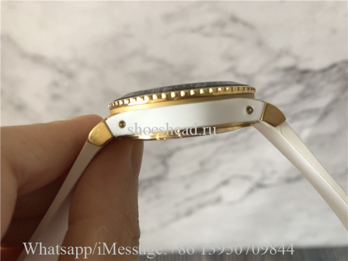 Gucci Watch 01