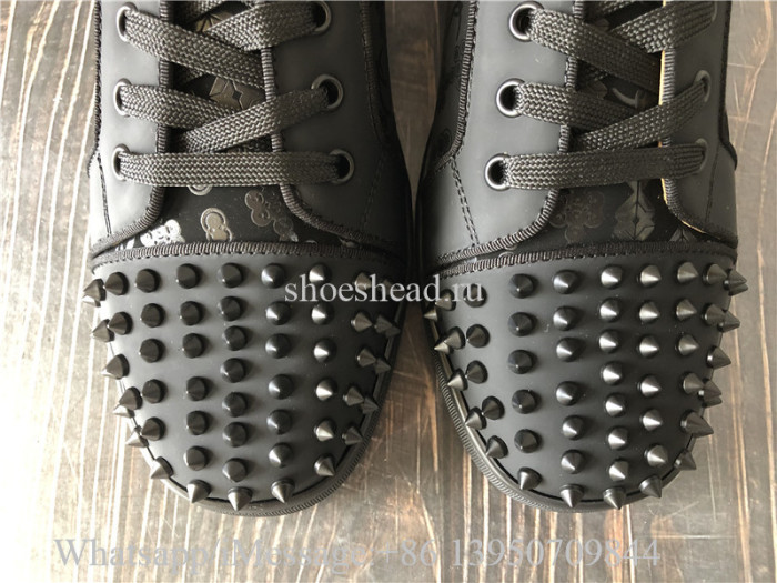 Christian Louboutin Low Top Sneaker Black