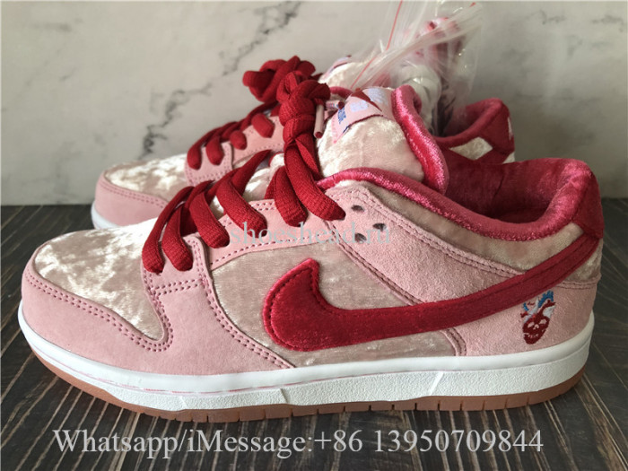 Nike SB Dunk Low Pro QS Valentine's Day Strangelove