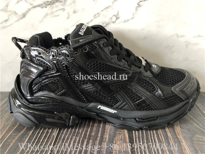 Balenciaga 700 Trainer Triple Black