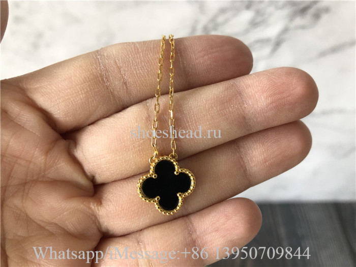 Van Cleef & Arpels Vintage Alhambra Necklet Golden Black