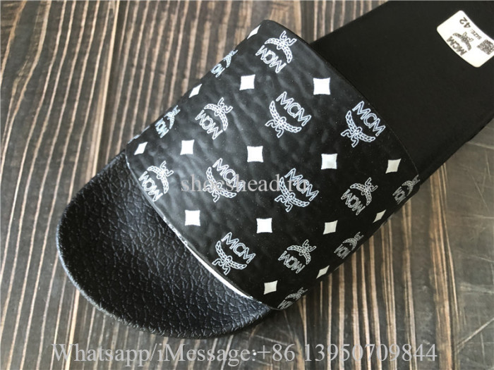 MCM Black Slide