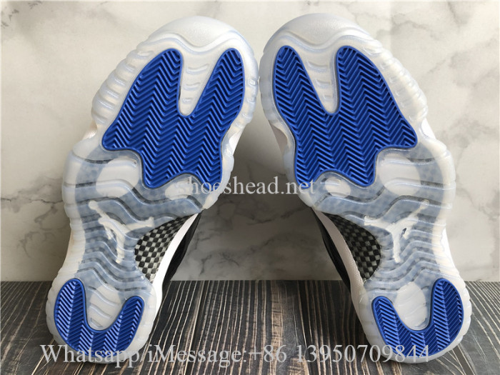 Air Jordan 11 Low Space Jam