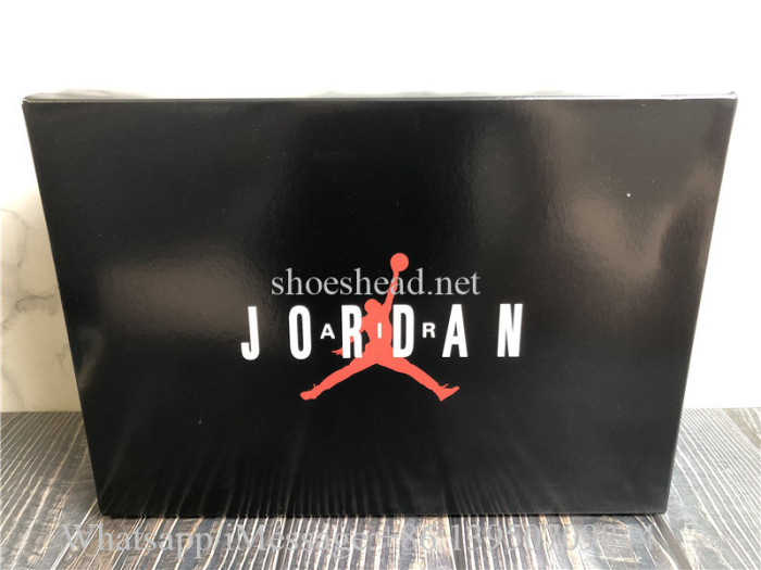 Air Jordan 11 Low Space Jam