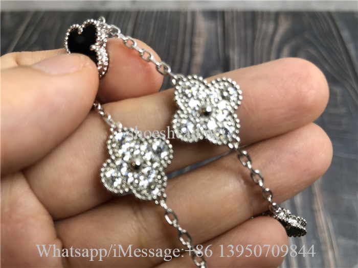 Van Cleef & Arpels Vintage Alhambra Bracelet 05