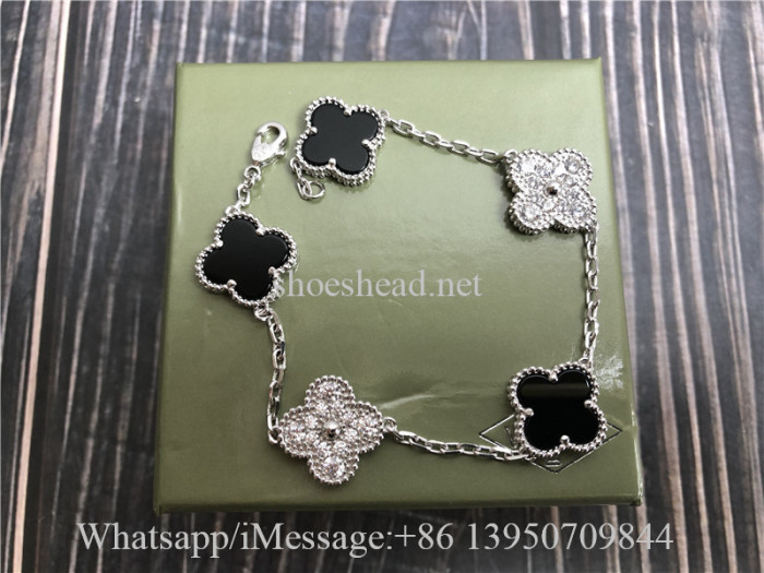 Van Cleef & Arpels Vintage Alhambra Bracelet 05