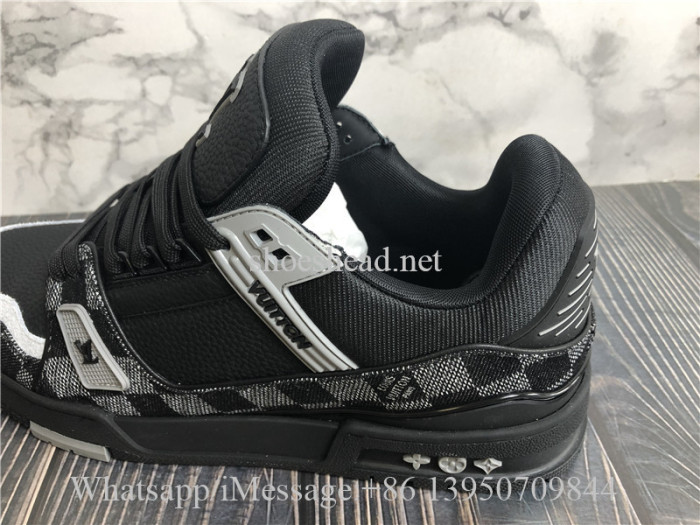 Louis Vuitton Damier LV Sneakers